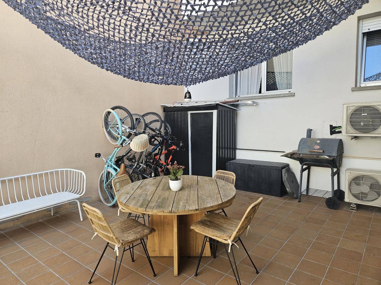 3 bedroom Flat for sale in Figueres - € 220,000 (Ref: 9705924)