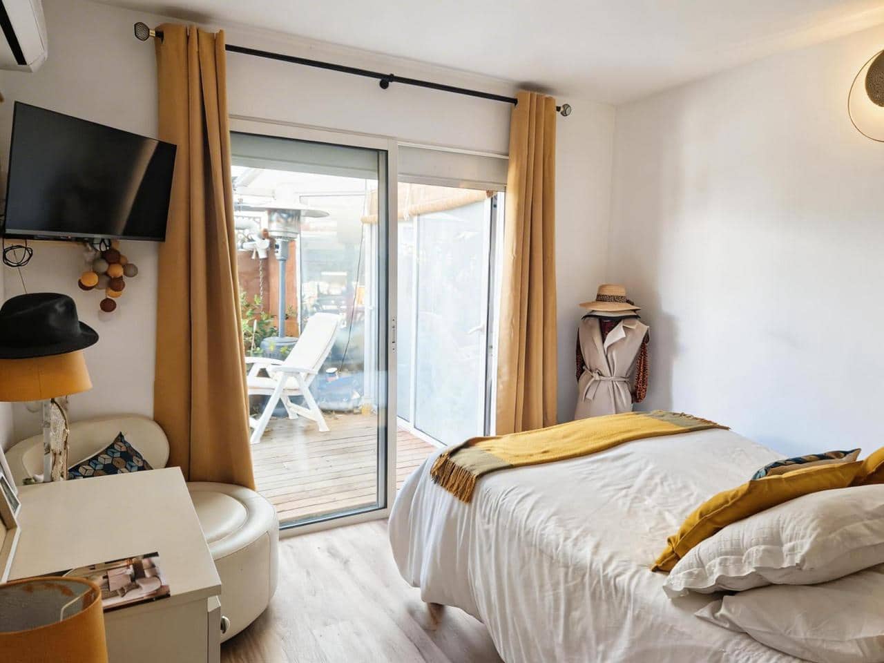 4 bedroom Villa for sale in Empuriabrava - € 259,000 (Ref: 9729515)