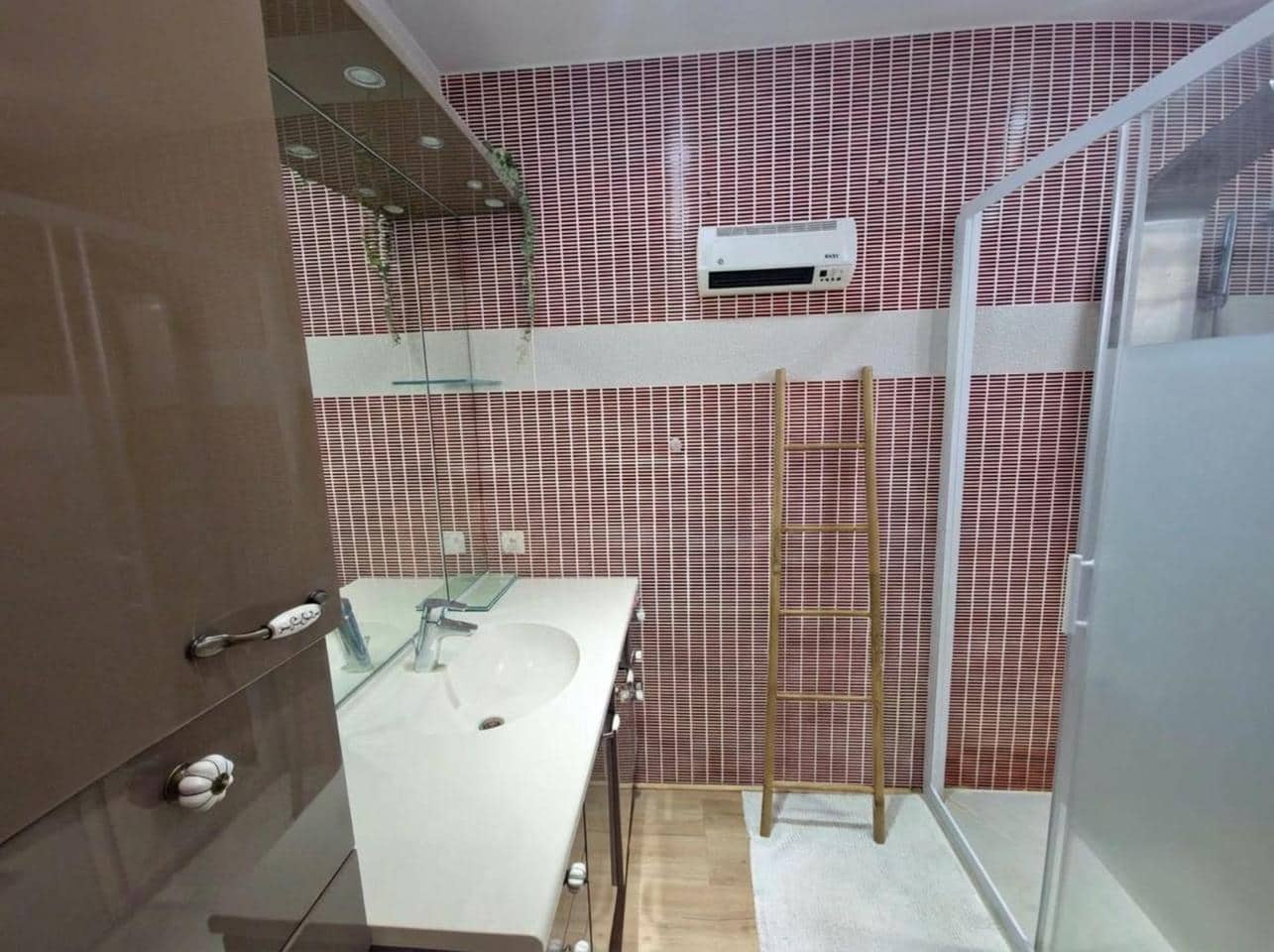 4 bedroom Villa for sale in Empuriabrava - € 259,000 (Ref: 9729515)