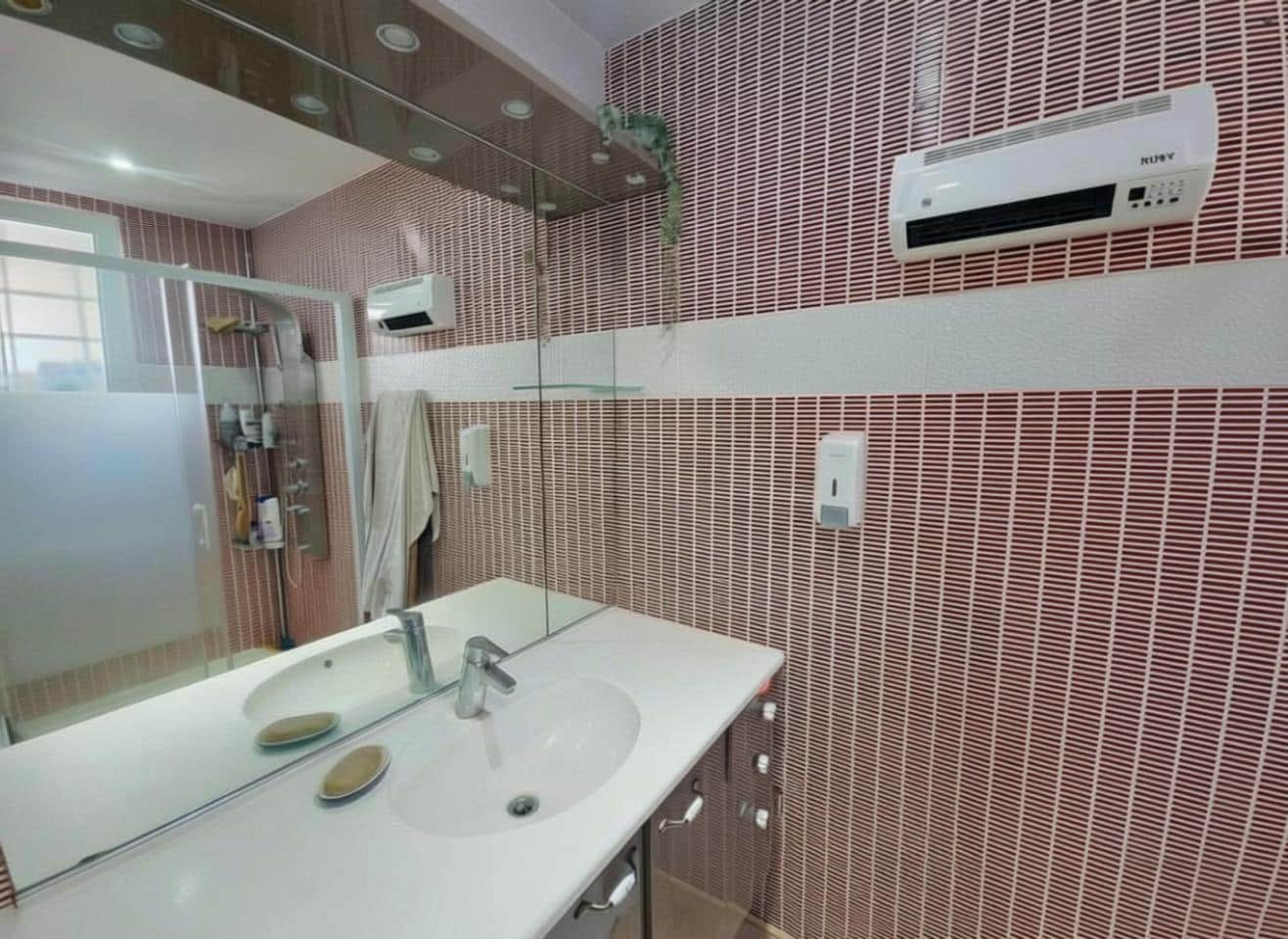 4 bedroom Villa for sale in Empuriabrava - € 259,000 (Ref: 9729515)