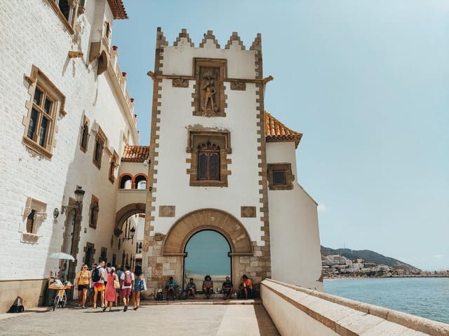 Negocio de 2 habitaciones en Sitges en alquiler - 4.500 € (Ref: 9742987)