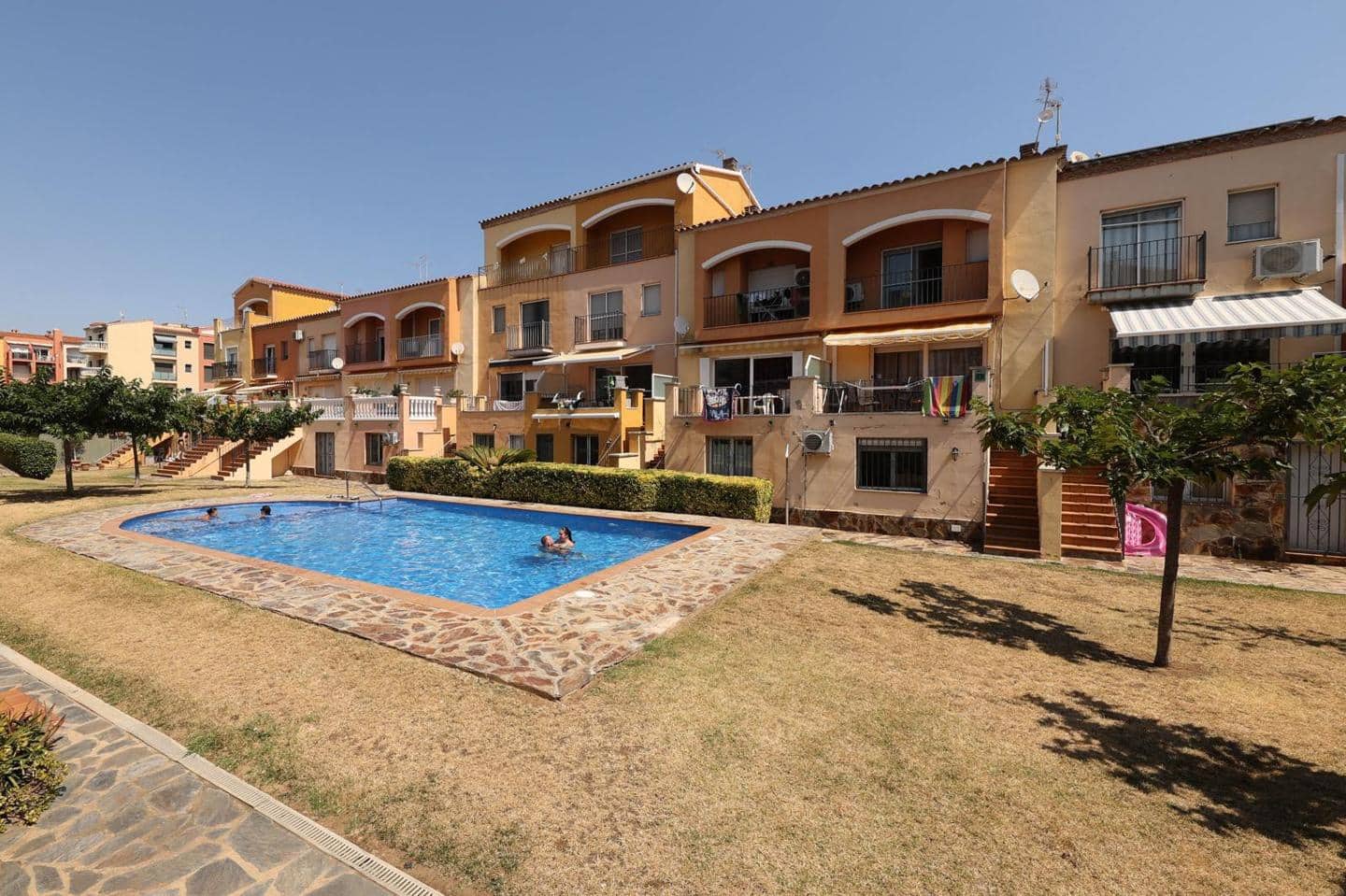 3 Zimmer Villa zu verkaufen in Empuriabrava mit Pool Garage - 425.000 € (Ref: 9743196)