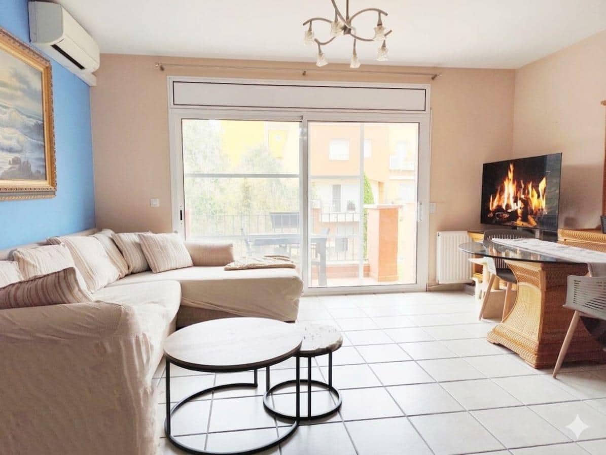 3 bedroom Villa for sale in Empuriabrava with pool garage - € 425,000 (Ref: 9743196)