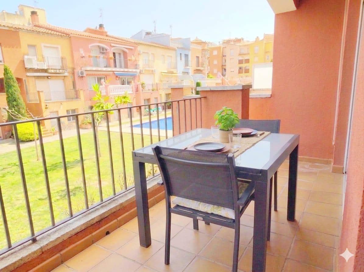 3 bedroom Villa for sale in Empuriabrava with pool garage - € 425,000 (Ref: 9743196)