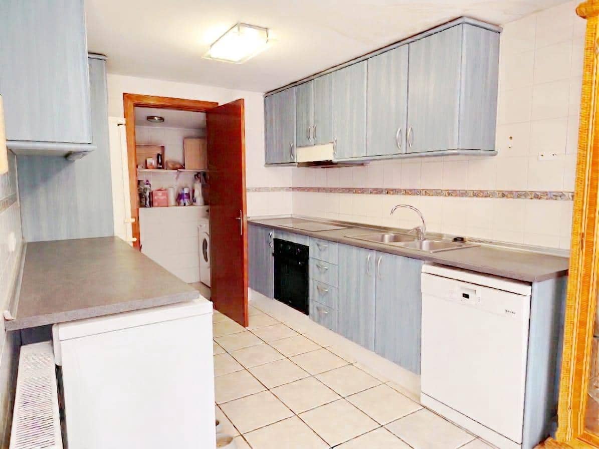3 bedroom Villa for sale in Empuriabrava with pool garage - € 425,000 (Ref: 9743196)
