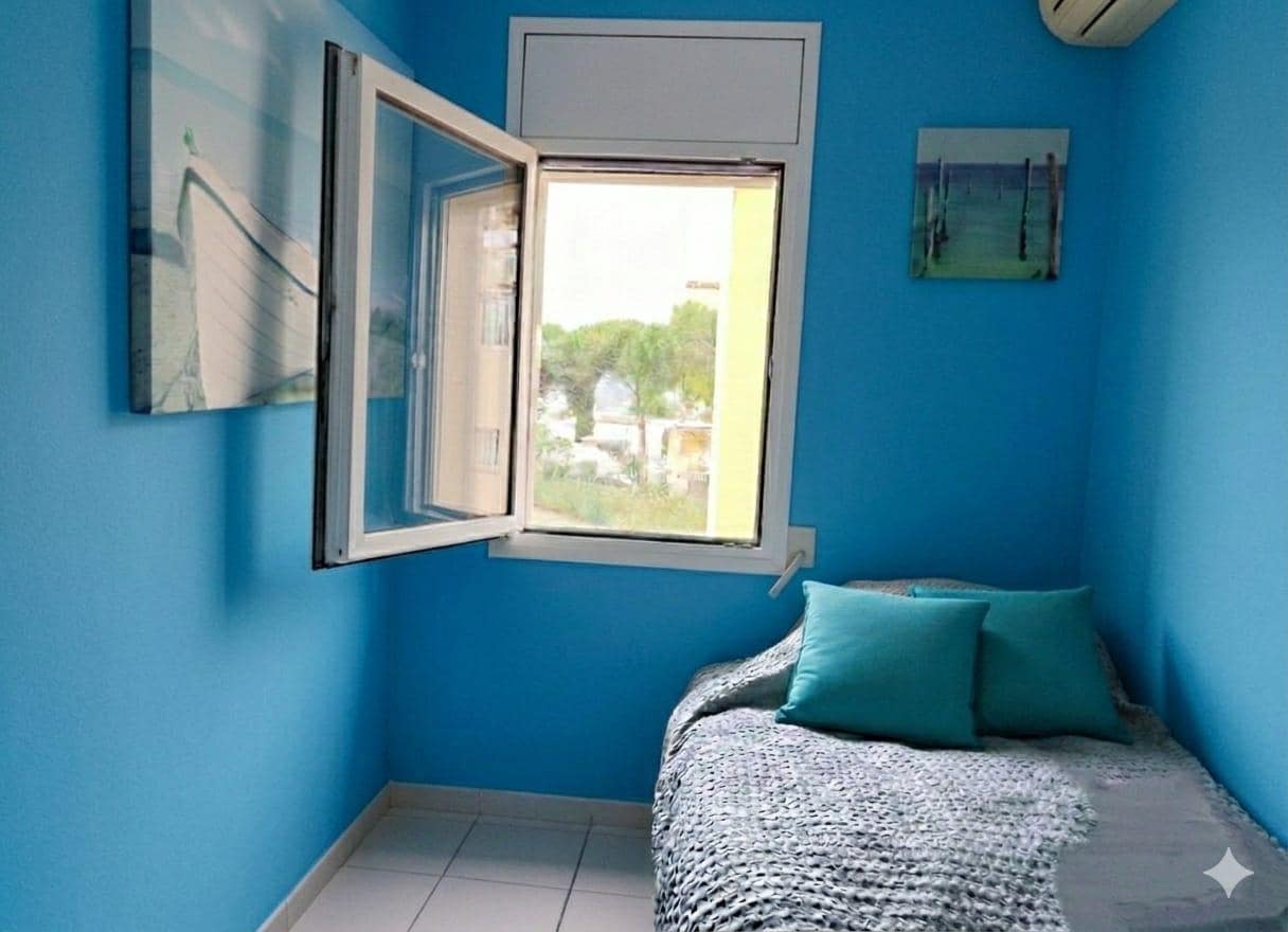 3 bedroom Villa for sale in Empuriabrava with pool garage - € 425,000 (Ref: 9743196)