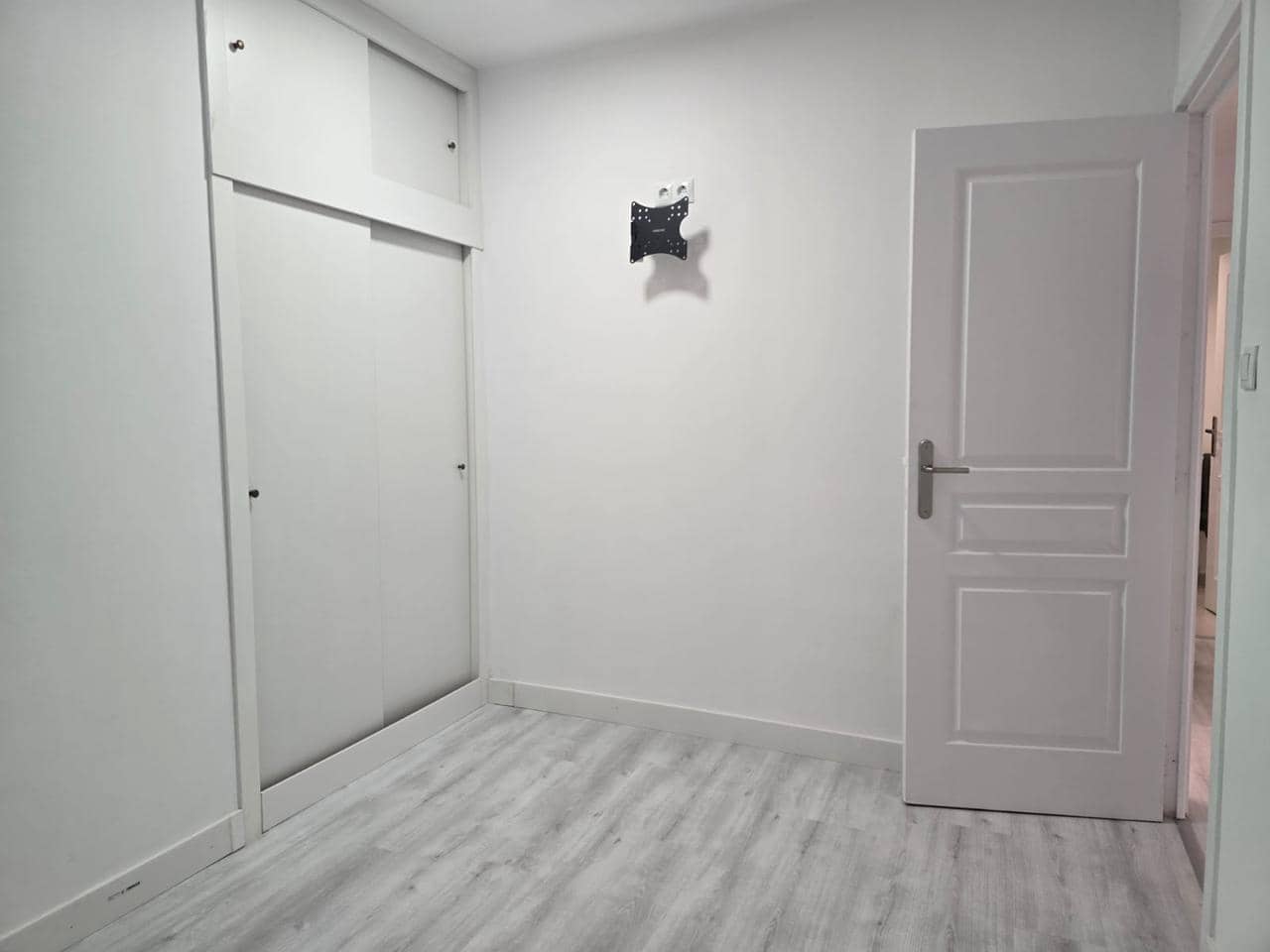 Piso de 2 habitaciones en Roses en venta - 199.000 € (Ref: 9800056)