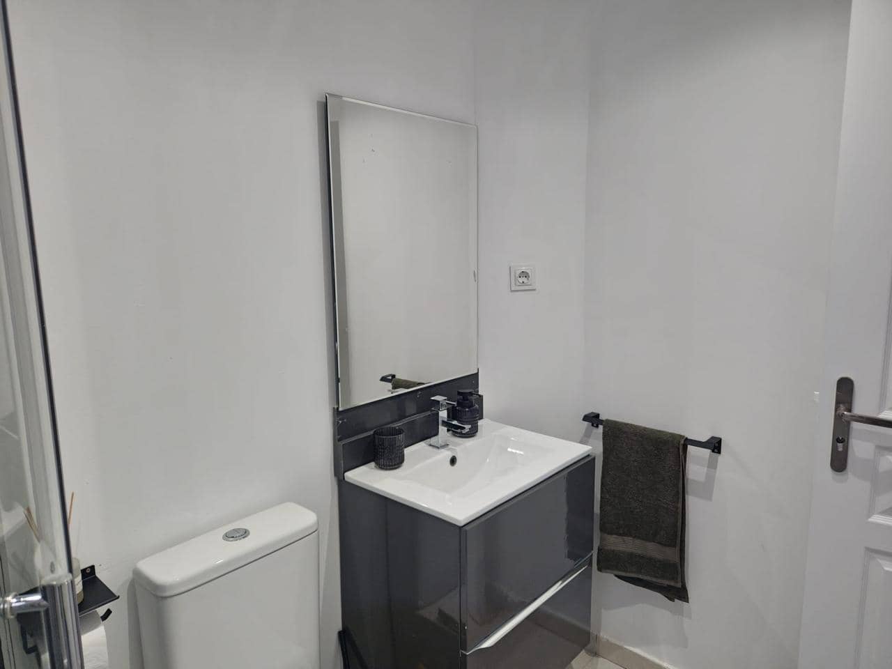 Piso de 2 habitaciones en Roses en venta - 199.000 € (Ref: 9800056)