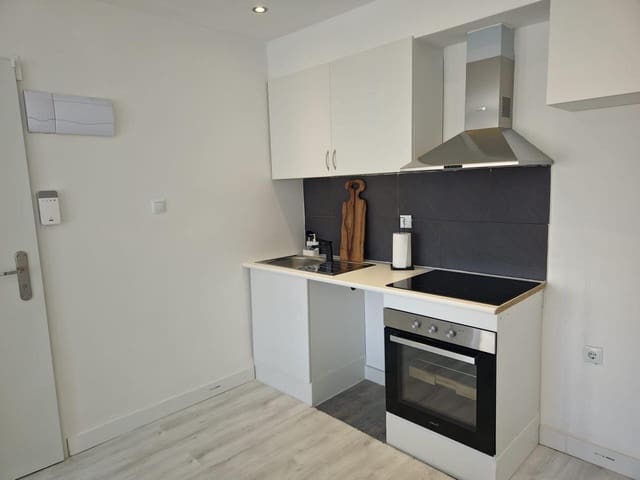 2 sovrum Lägenhet till salu i Roses - 199 000 € (Ref: 9800056)