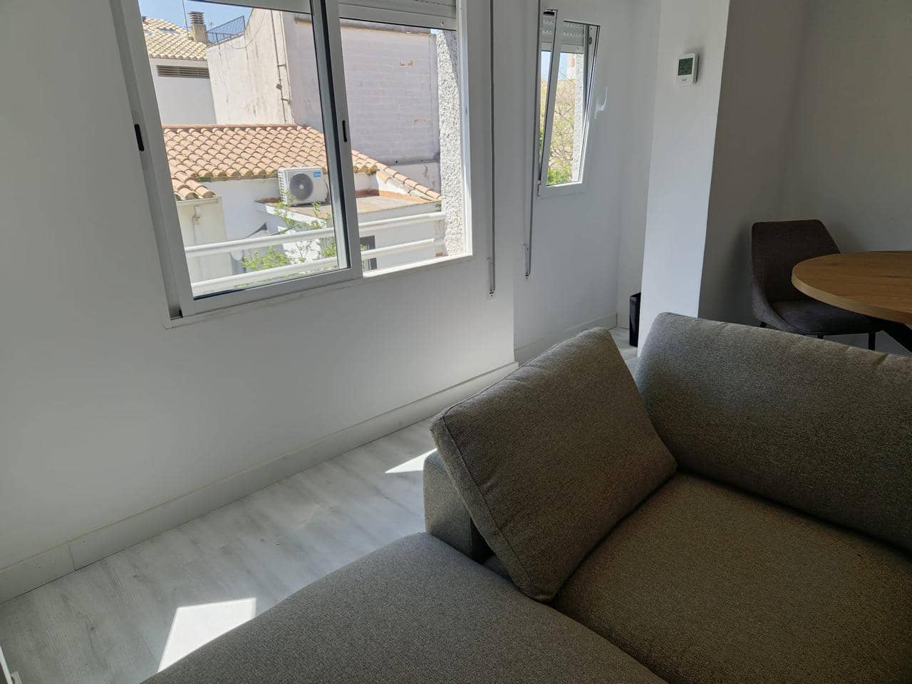 Piso de 2 habitaciones en Roses en venta - 199.000 € (Ref: 9800056)