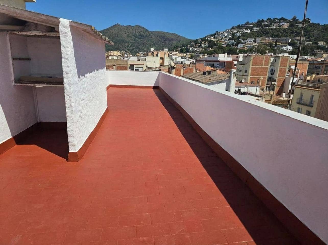 Piso de 2 habitaciones en Roses en venta - 199.000 € (Ref: 9800056)