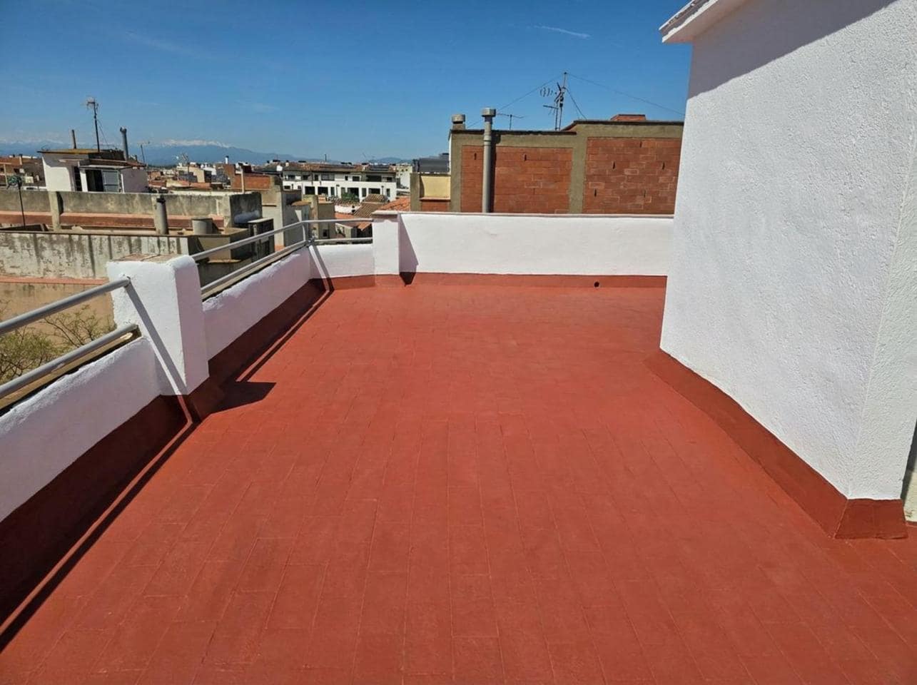 Piso de 2 habitaciones en Roses en venta - 199.000 € (Ref: 9800056)