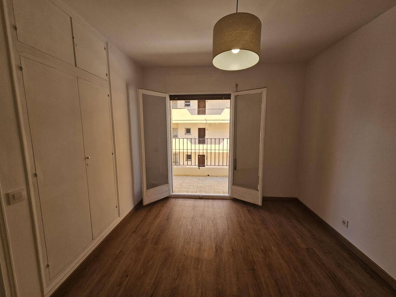 2 bedroom Flat for sale in Roses - € 220,000 (Ref: 9833028)