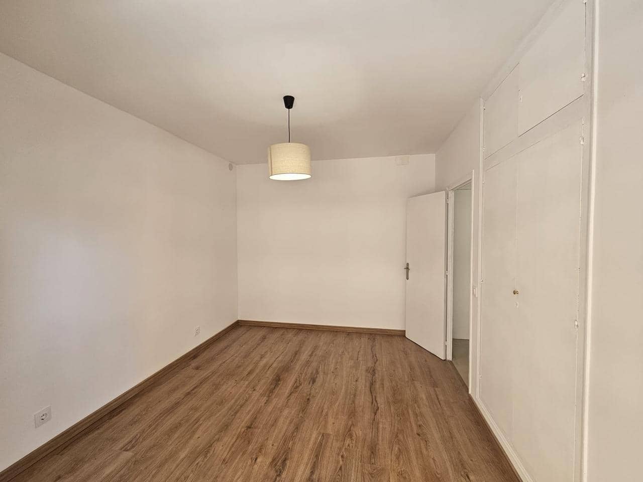 2 bedroom Flat for sale in Roses - € 220,000 (Ref: 9833028)