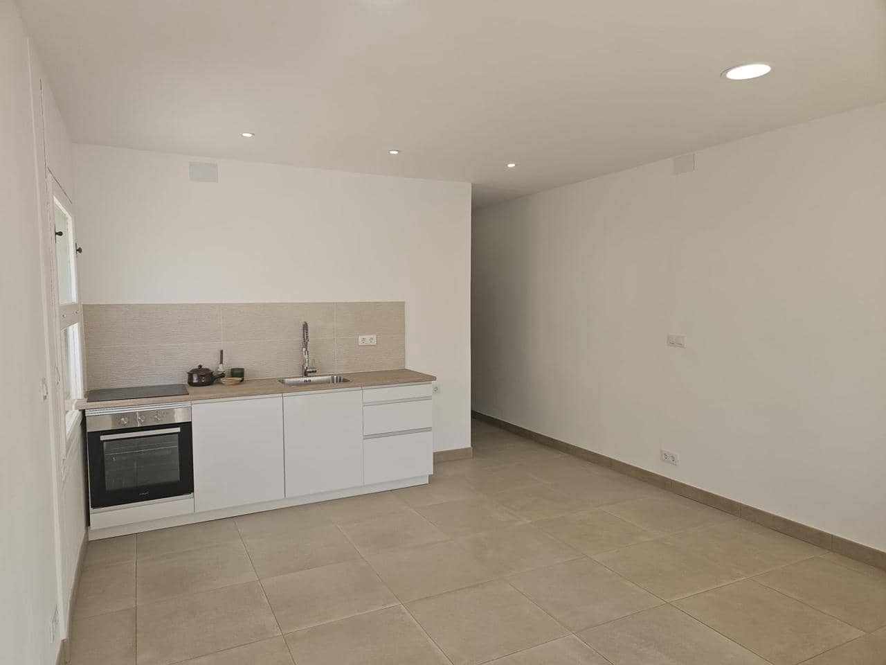 2 bedroom Flat for sale in Roses - € 220,000 (Ref: 9833028)
