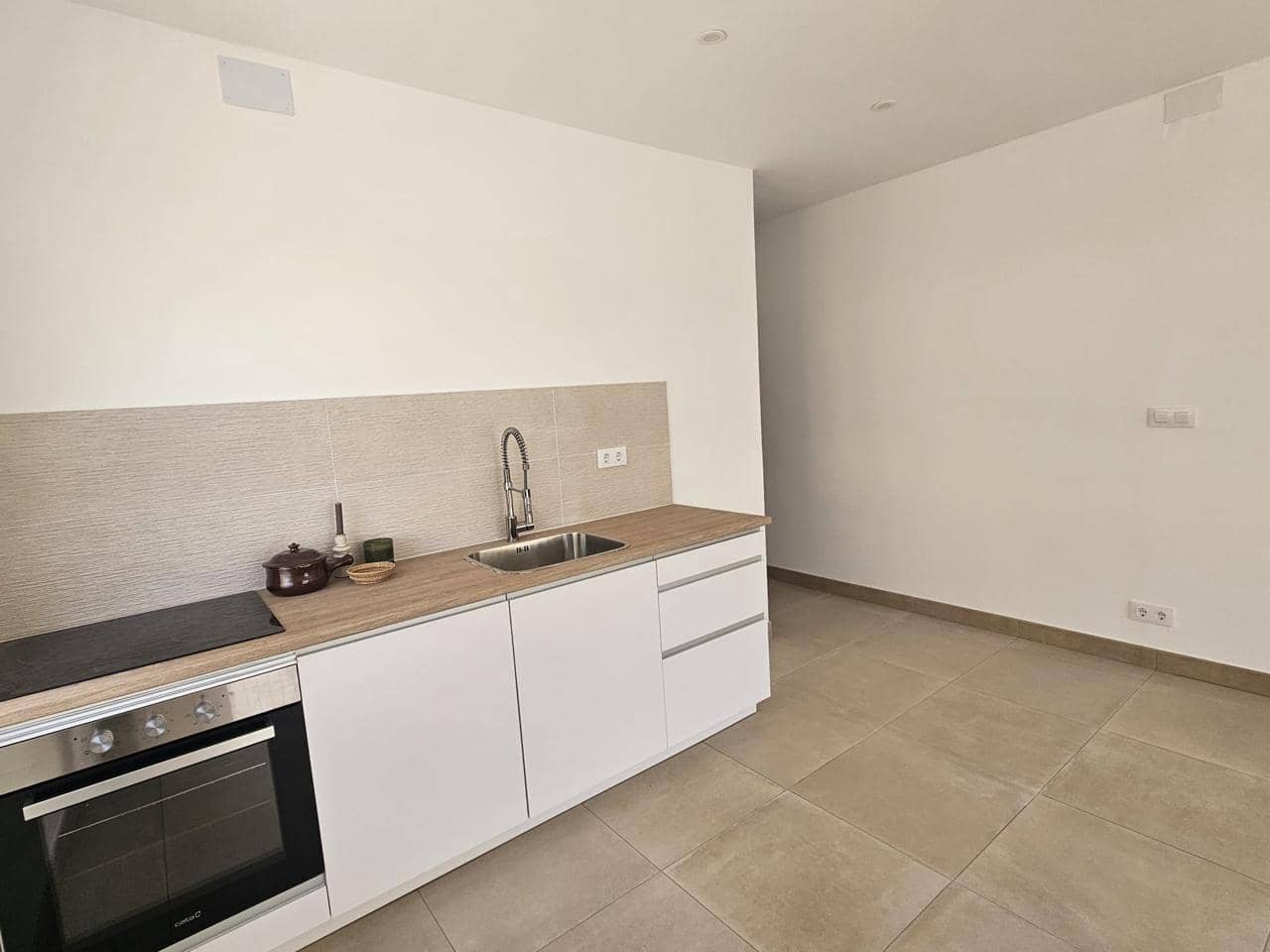 2 bedroom Flat for sale in Roses - € 220,000 (Ref: 9833028)