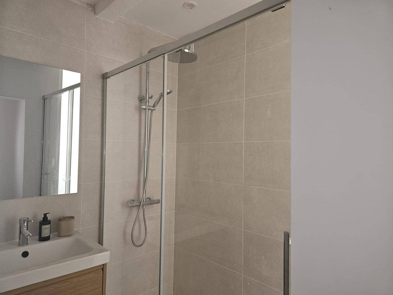 2 bedroom Flat for sale in Roses - € 220,000 (Ref: 9833028)
