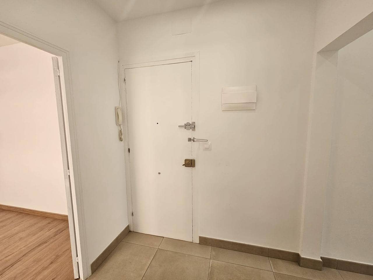 2 bedroom Flat for sale in Roses - € 220,000 (Ref: 9833028)