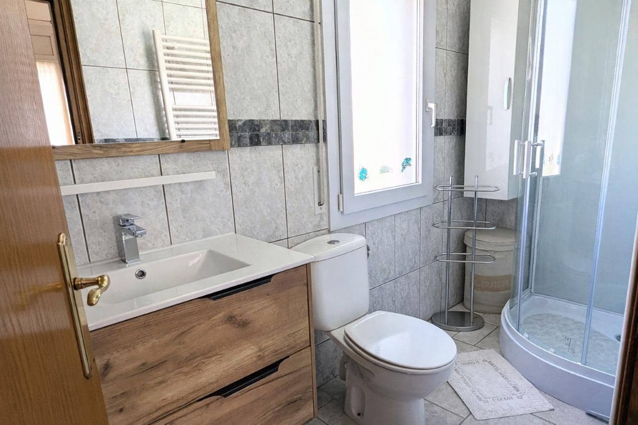 4 sypialnia Willa na sprzedaż w Empuriabrava z basenem garażem - 599 000 € (Ref: 9839842)