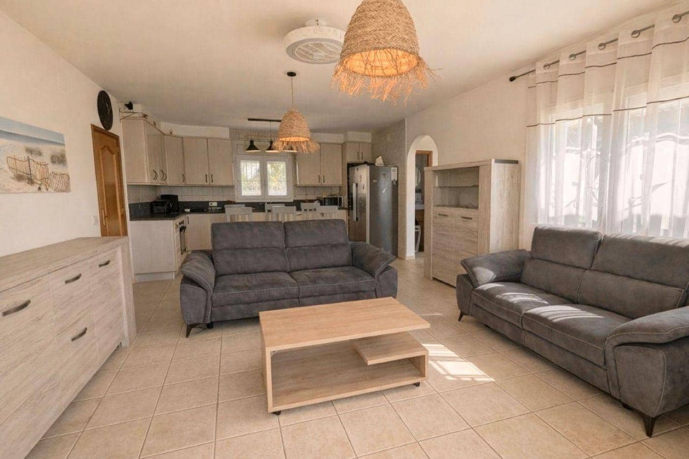 4 sypialnia Willa na sprzedaż w Empuriabrava z basenem garażem - 599 000 € (Ref: 9839842)