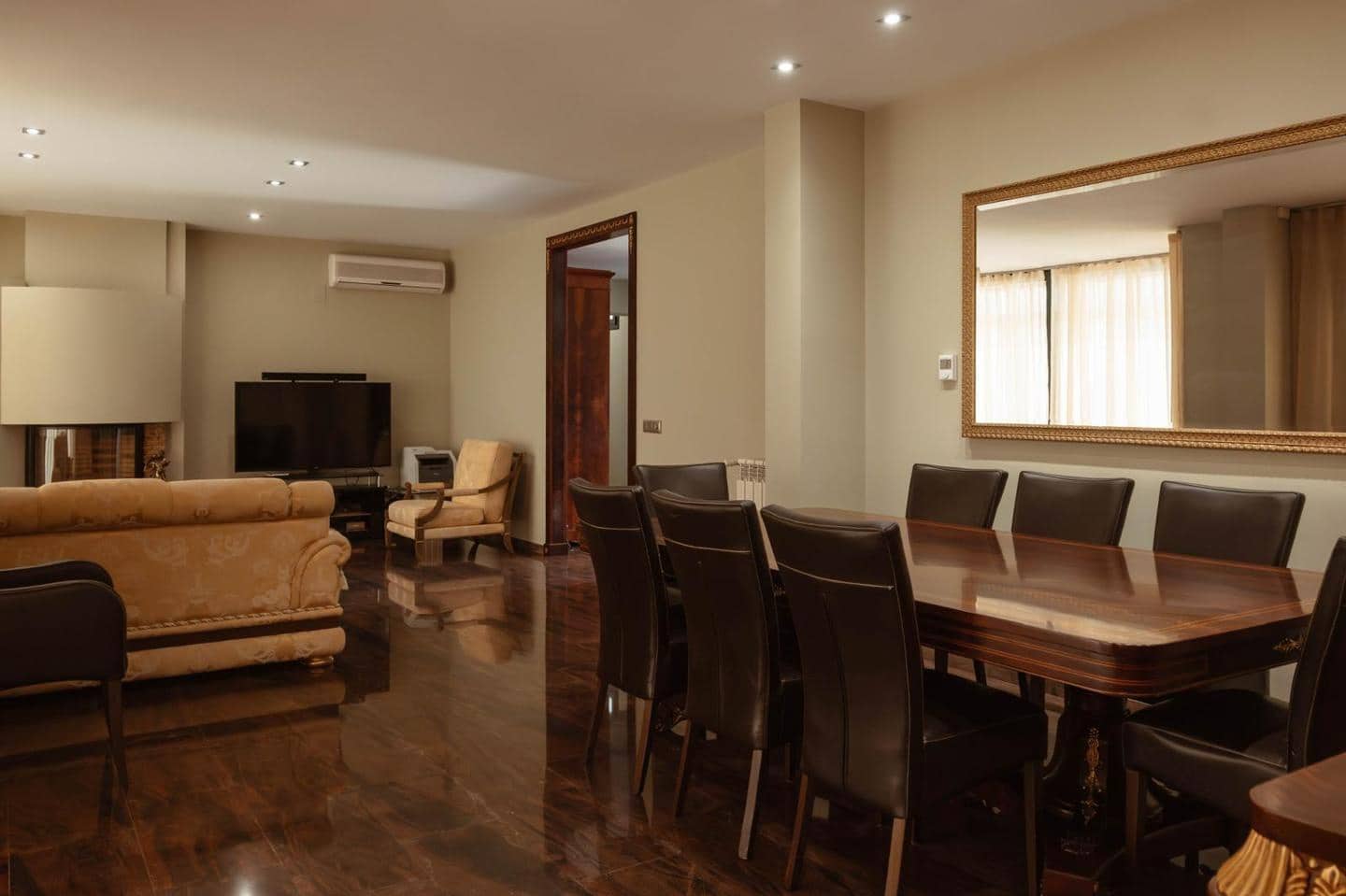 5 bedroom Villa for sale in Peralada with pool garage - € 1,800,000 (Ref: 9850588)
