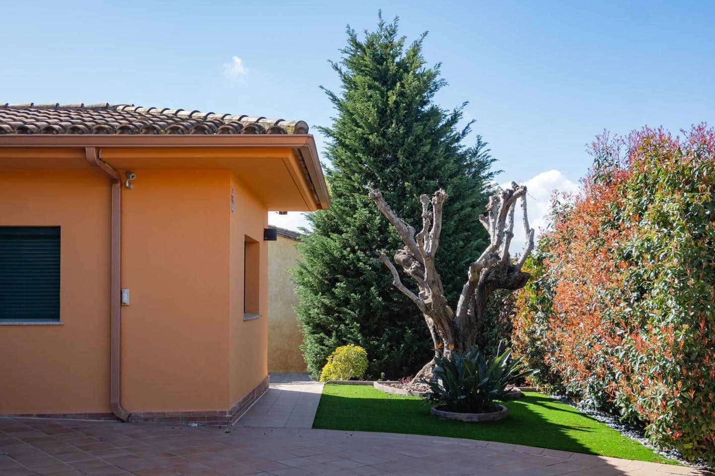 5 bedroom Villa for sale in Peralada with pool garage - € 1,800,000 (Ref: 9850588)