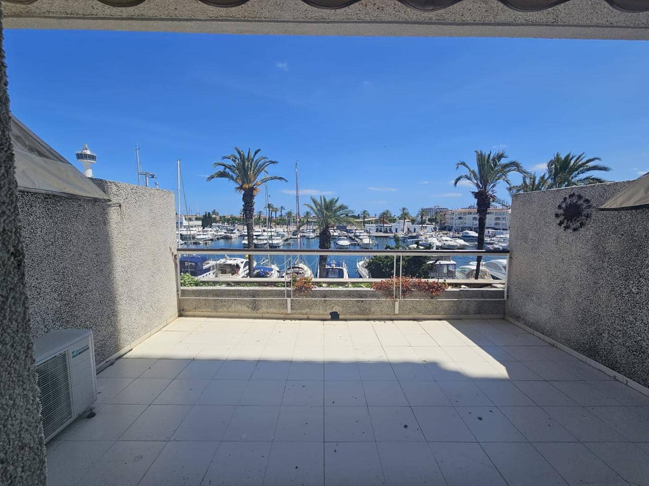 2 makuuhuone Asunto myytävänä paikassa Empuriabrava - 280 000 € (Ref: 9879740)
