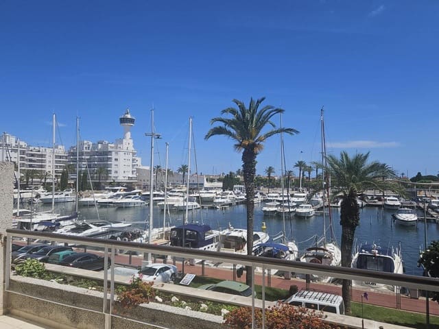 2 slaapkamer Flat te koop in Empuriabrava, Castelló d'Empúries - € 280.000 (Ref: 9879740)