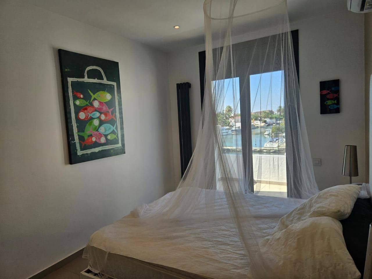 3 camera da letto Villa in vendita in Empuriabrava con garage - 520.000 € (Rif: 9986201)