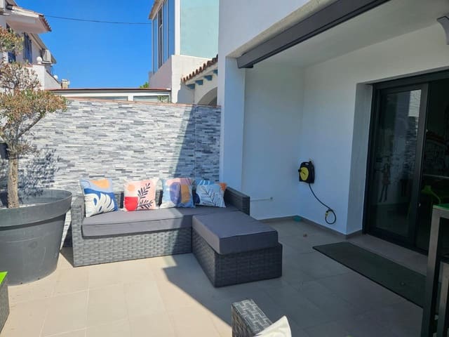 3 soverom Villa til salgs i Empuriabrava, Castelló d'Empúries med garasje - € 520 000 (Ref: 9986201)