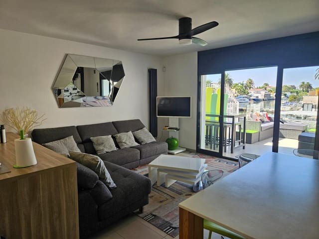 3 soverom Villa til salgs i Empuriabrava, Castelló d'Empúries med garasje - € 520 000 (Ref: 9986201)