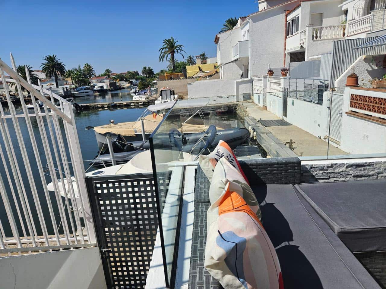 3 camera da letto Villa in vendita in Empuriabrava con garage - 520.000 € (Rif: 9986201)