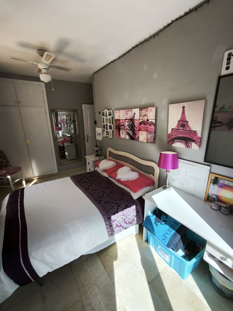 5 makuuhuone Huvila myytävänä paikassa Cerro del Aguila mukana uima-altaan 
autotalli - 895 000 € (Ref: 9687409)