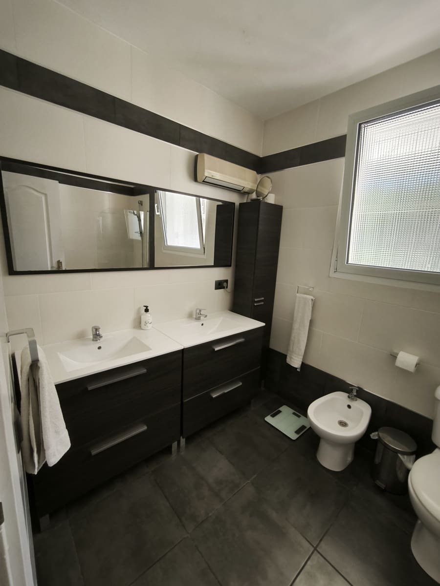 5 bedroom Villa for sale in Cerro del Aguila with pool garage - € 895,000 (Ref: 9687409)