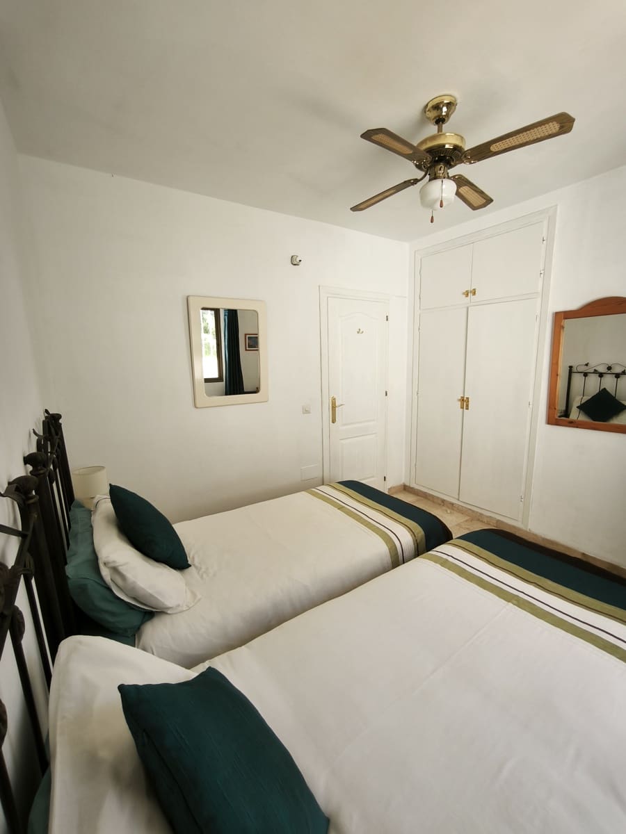 5 bedroom Villa for sale in Cerro del Aguila with pool garage - € 895,000 (Ref: 9687409)