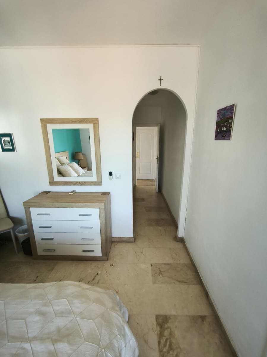 5 bedroom Villa for sale in Cerro del Aguila with pool garage - € 895,000 (Ref: 9687409)