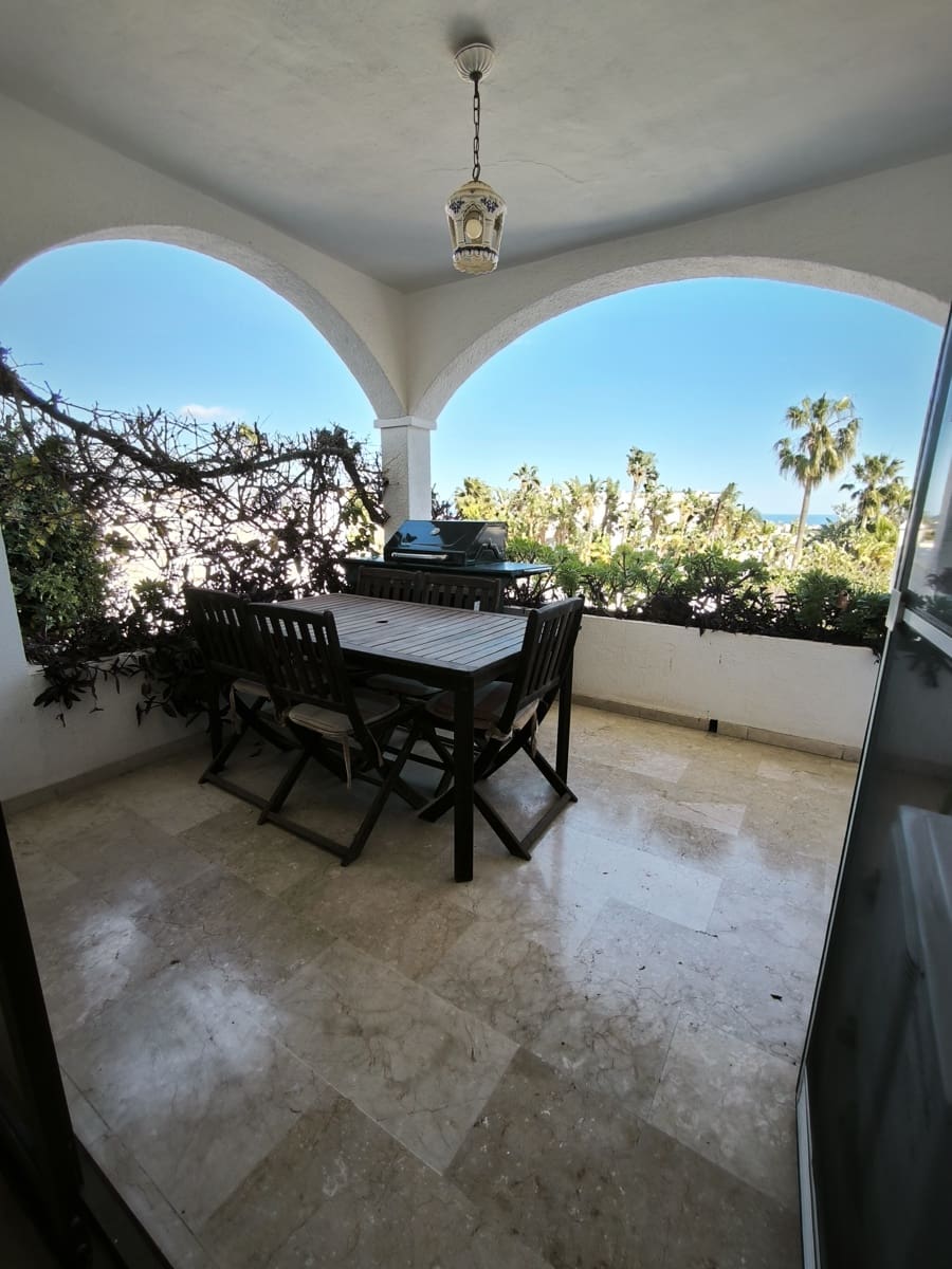 5 bedroom Villa for sale in Cerro del Aguila with pool garage - € 895,000 (Ref: 9687409)