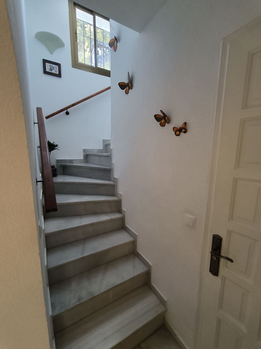 Casa de 3 habitaciones en Cerro del Aguila en venta con piscina garaje - 495.000 € (Ref: 9687462)
