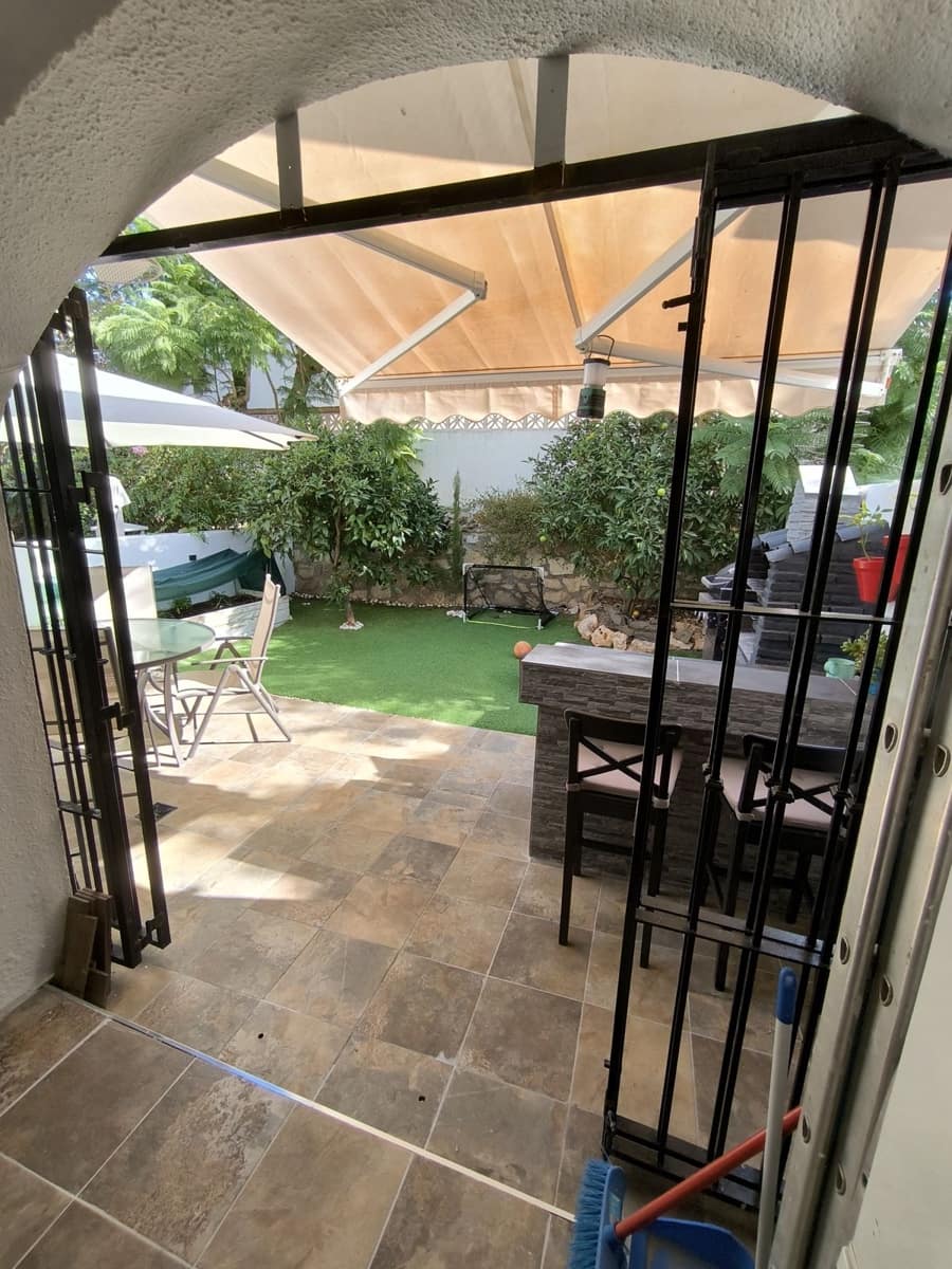 Casa de 3 habitaciones en Cerro del Aguila en venta con piscina garaje - 495.000 € (Ref: 9687462)