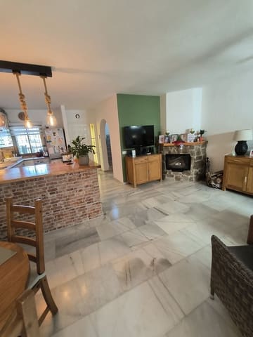 Casa de 3 habitaciones en Cerro del Aguila, Mijas en venta con piscina garaje - 495.000 € (Ref: 9687462)