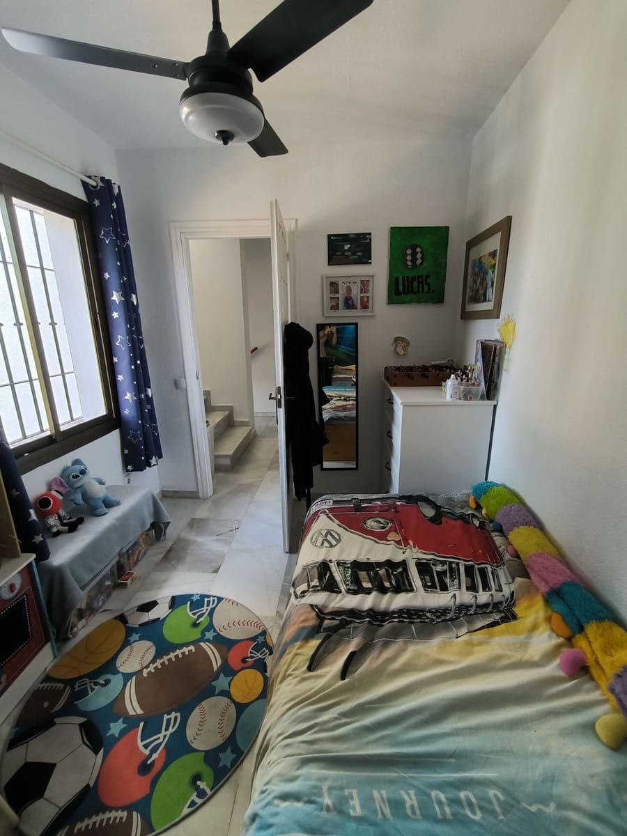 Casa de 3 habitaciones en Cerro del Aguila en venta con piscina garaje - 495.000 € (Ref: 9687462)