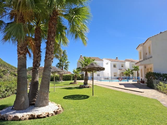 3 sovrum Hus till salu i Mijas med pool - 369 000 € (Ref: 9687466)
