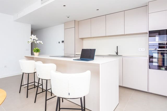 3 makuuhuone Huoneisto myytävänä paikassa Fuengirola mukana uima-altaan 
autotalli - 765 000 € (Ref: 9688445)