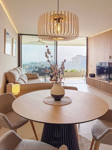 2 slaapkamer Penthouse te koop in Fuengirola met zwembad - € 749.000 (Ref: 9688447)