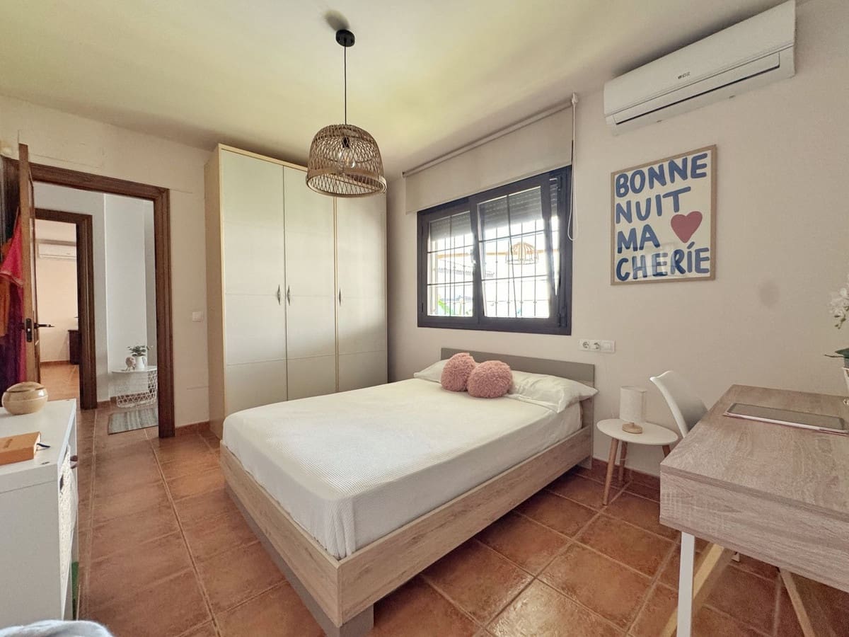 3 bedroom Villa for sale in La Sierrezuela with pool garage - € 759,000 (Ref: 9688448)