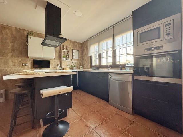 3 sovrum Villa till salu i La Sierrezuela, Mijas med pool garage - 759 000 € (Ref: 9688448)