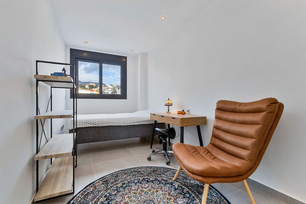 3 slaapkamer Huis te koop in Fuengirola met zwembad garage - € 765.000 (Ref: 9688450)