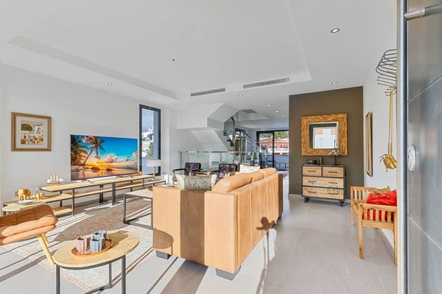 3 slaapkamer Huis te koop in Torreblanca, Fuengirola met zwembad garage - € 765.000 (Ref: 9688450)