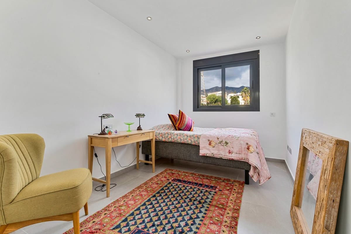 3 slaapkamer Huis te koop in Fuengirola met zwembad garage - € 765.000 (Ref: 9688450)