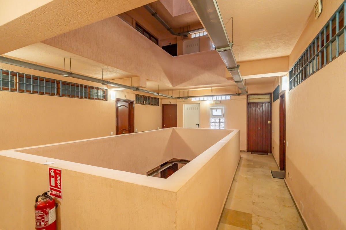 1 slaapkamer Strandappartement te koop in Fuengirola met garage - € 322.500 (Ref: 9688542)